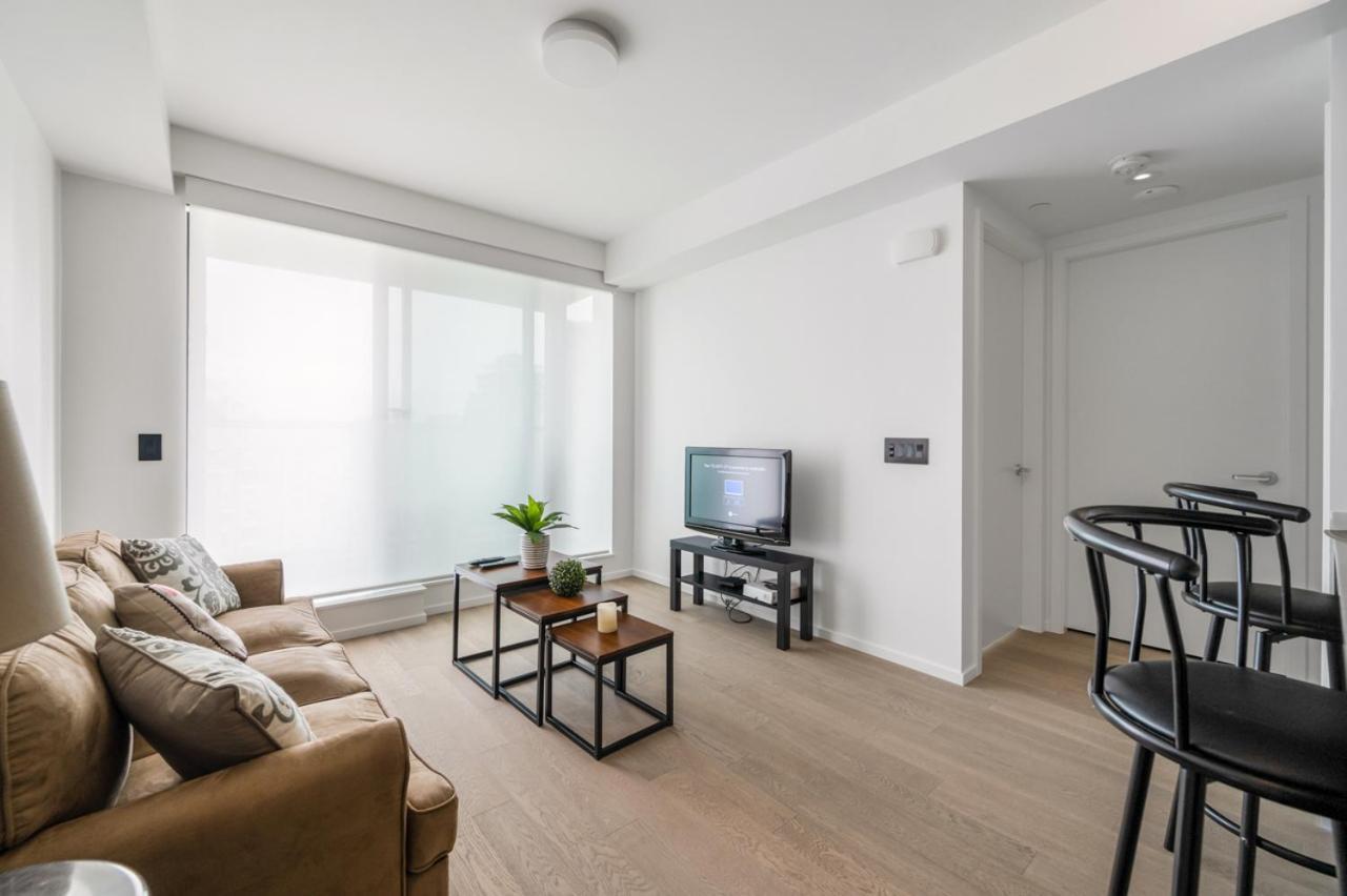 Chic Urban Stylish 1Br Condo In Dt Vancouver Exterior photo